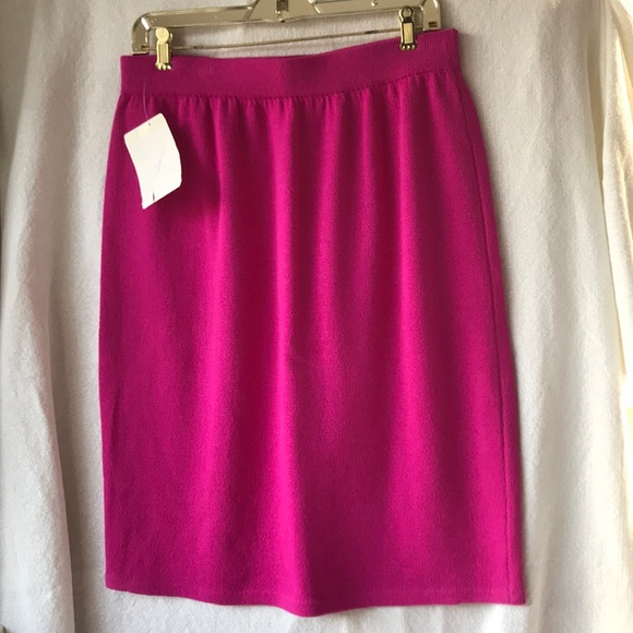 St. John Collection Dresses & Skirts - St. John magenta knit pencil skirt size 14